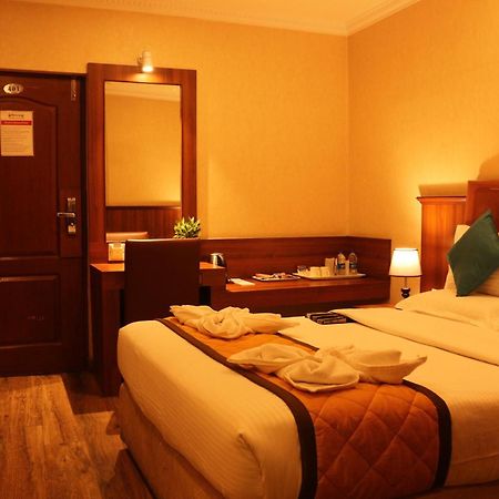 Hotel Noor Empire International Kormangala Bangalore Exterior photo