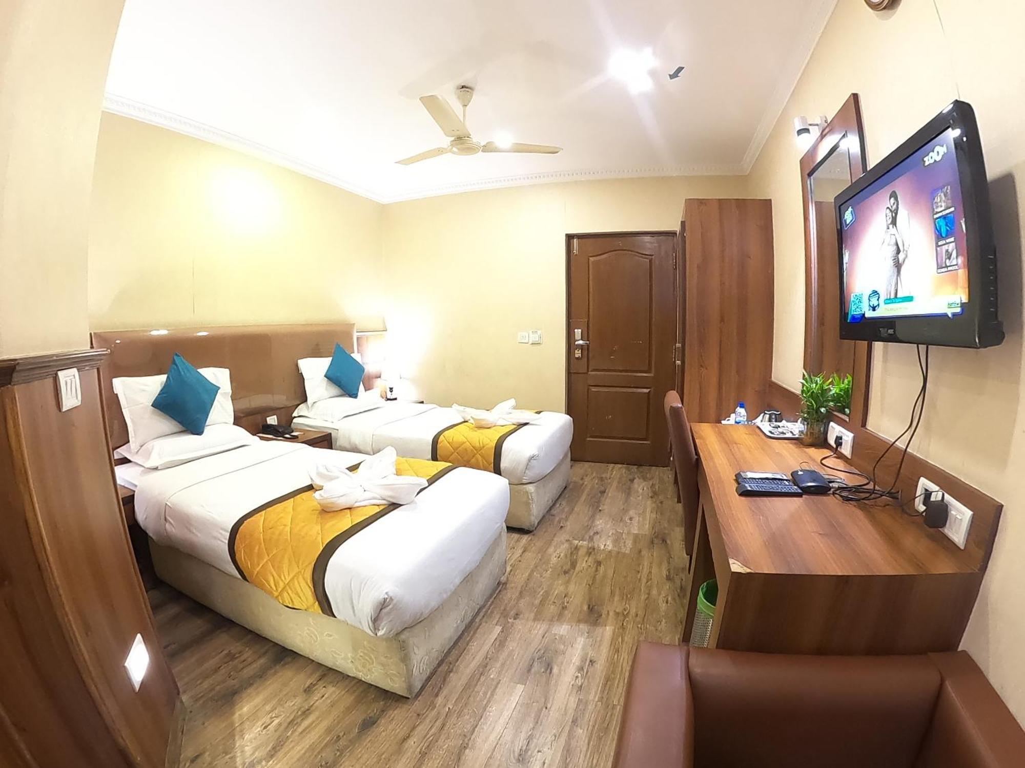 Hotel Noor Empire International Kormangala Bangalore Exterior photo
