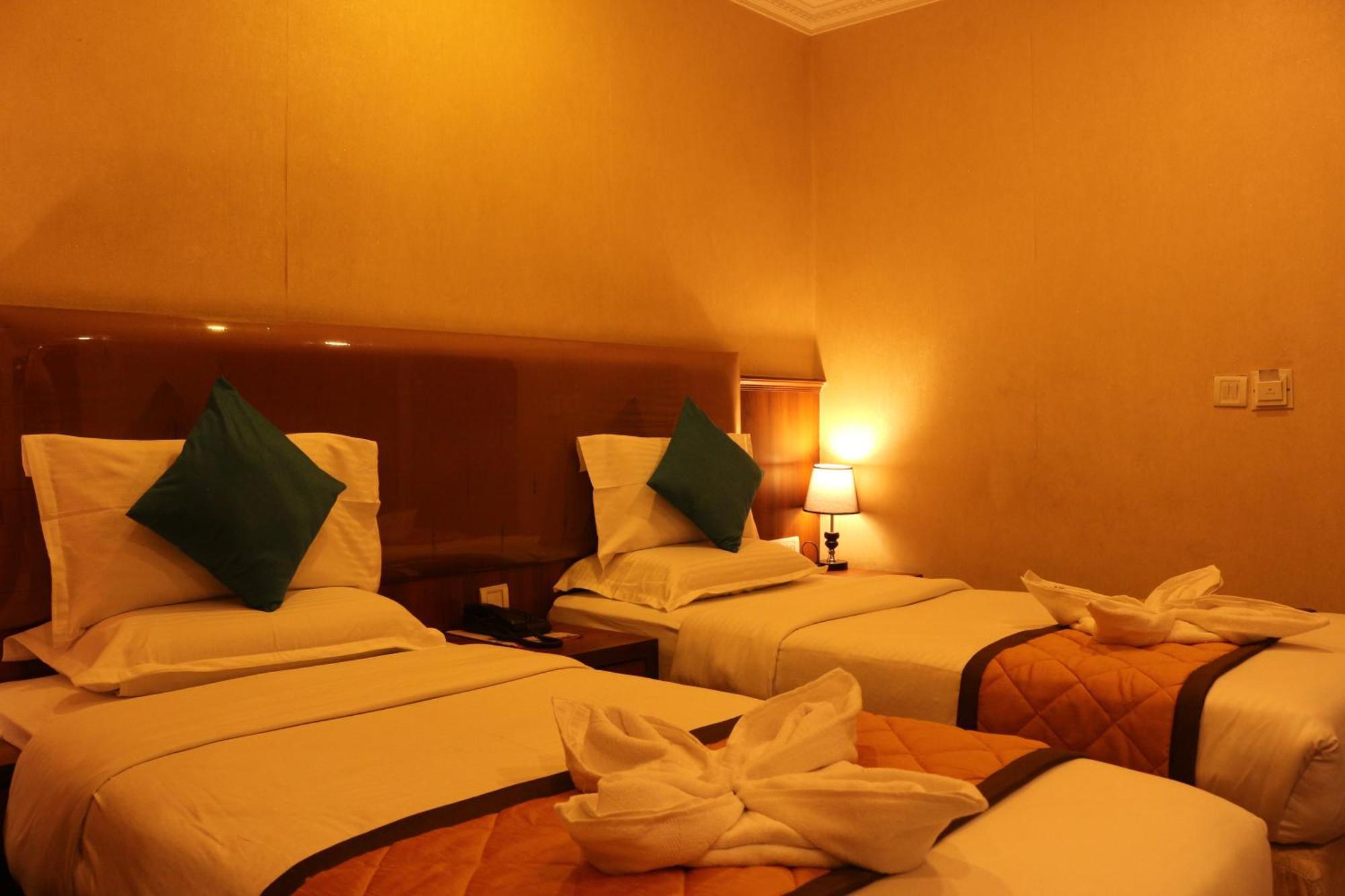 Hotel Noor Empire International Kormangala Bangalore Exterior photo