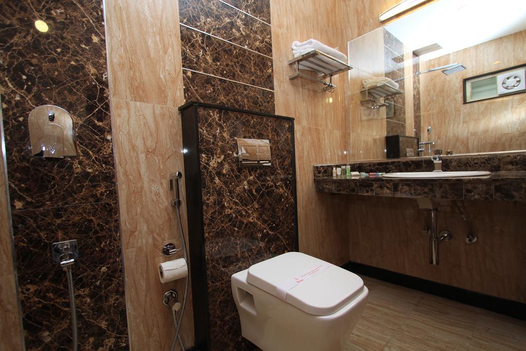 Hotel Noor Empire International Kormangala Bangalore Exterior photo