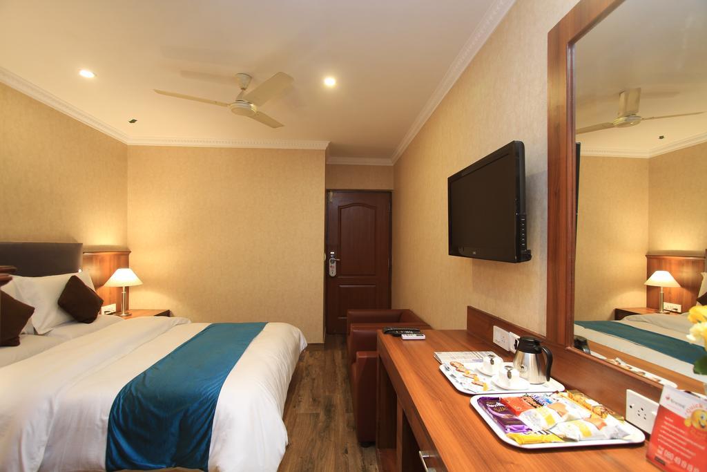 Hotel Noor Empire International Kormangala Bangalore Exterior photo