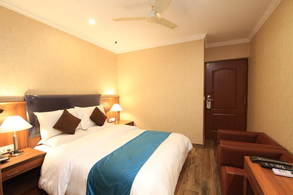 Hotel Noor Empire International Kormangala Bangalore Exterior photo