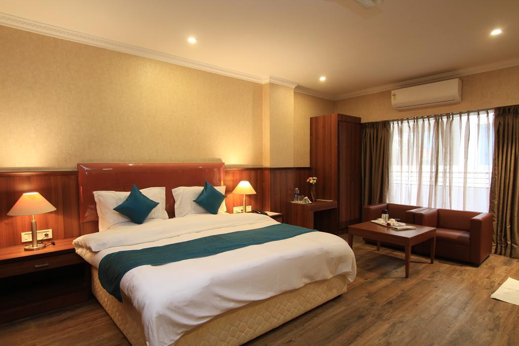 Hotel Noor Empire International Kormangala Bangalore Exterior photo
